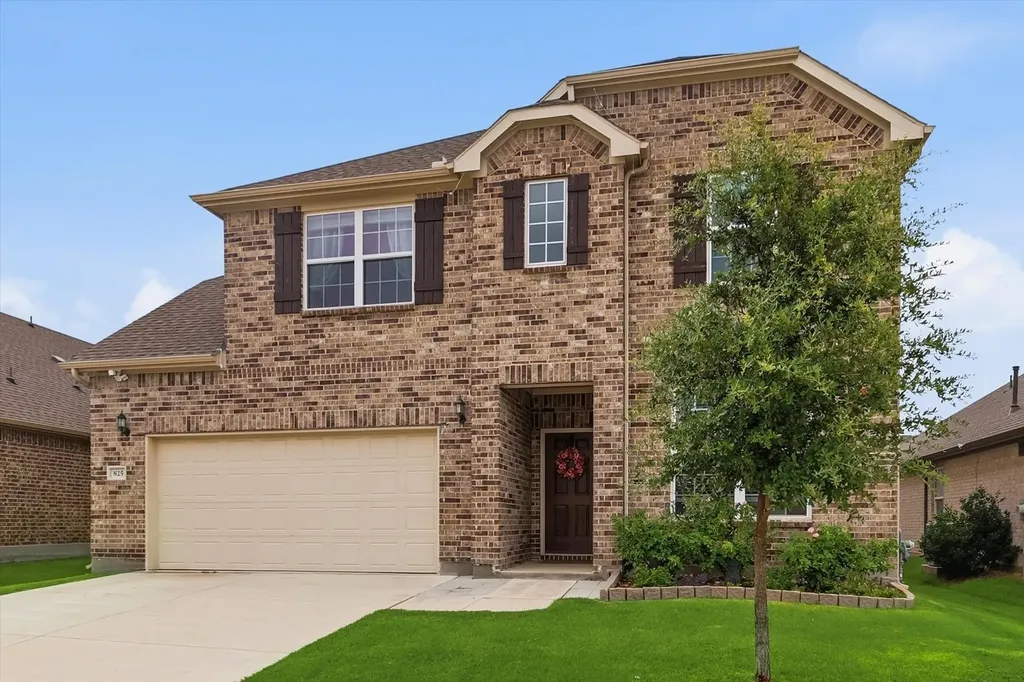 825 Crest Breeze Drive Fort Worth TX 76052