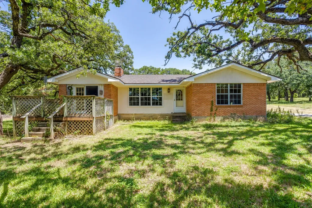 4536 County Road 806 Cleburne TX 76031