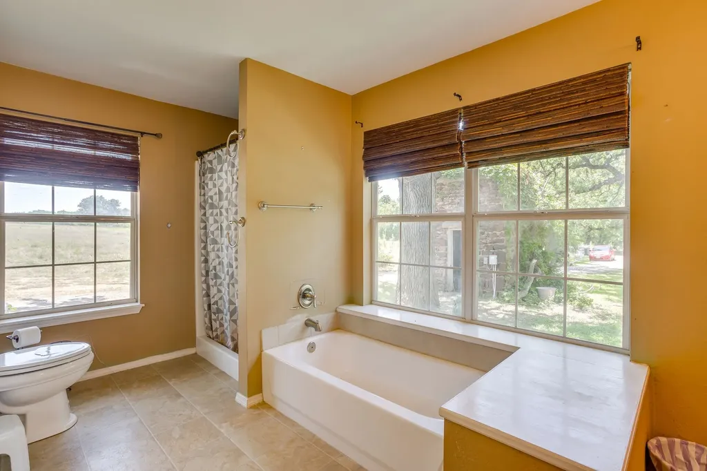 4536 County Road 806 Cleburne TX 76031