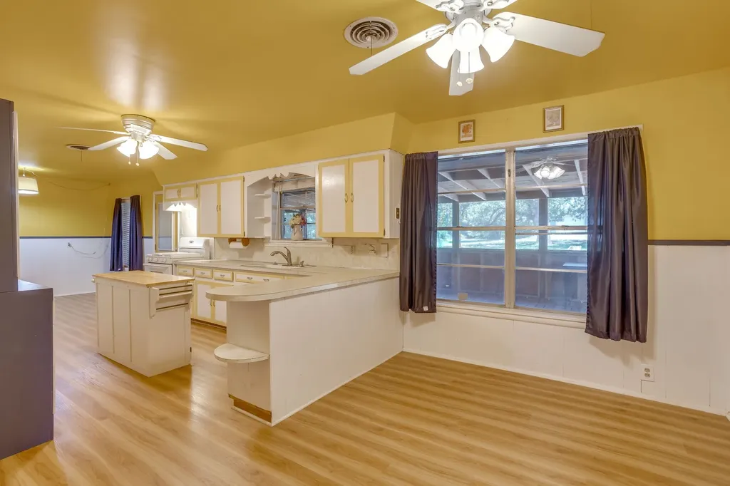 4536 County Road 806 Cleburne TX 76031