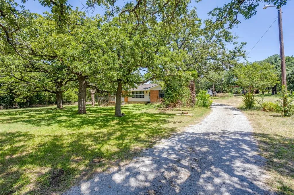 4536 County Road 806 Cleburne TX 76031