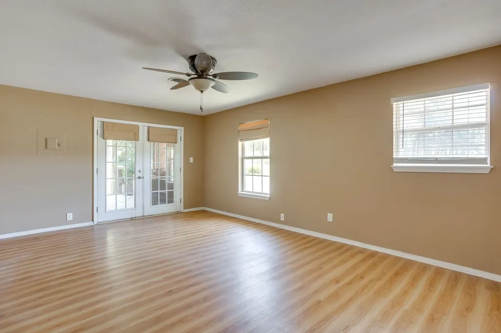 4536 County Road 806 Cleburne TX 76031