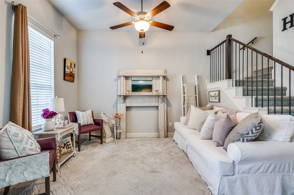 1132 Moonstone Street Carrollton TX 75007