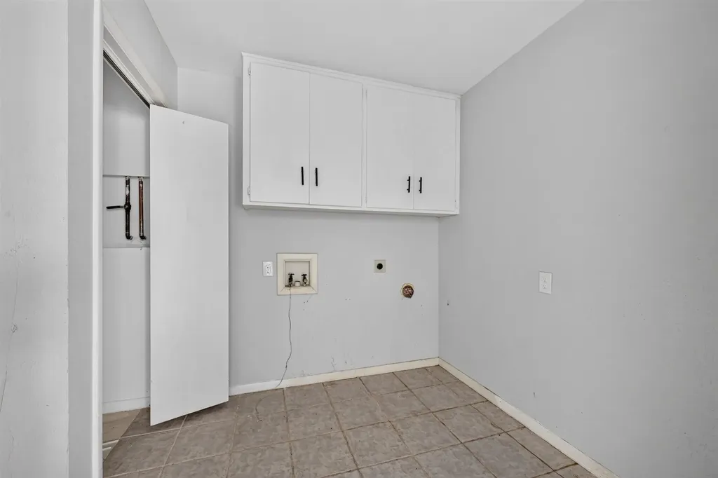 2403 Robin Circle Denton TX 76209