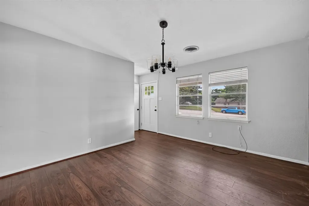 2403 Robin Circle Denton TX 76209