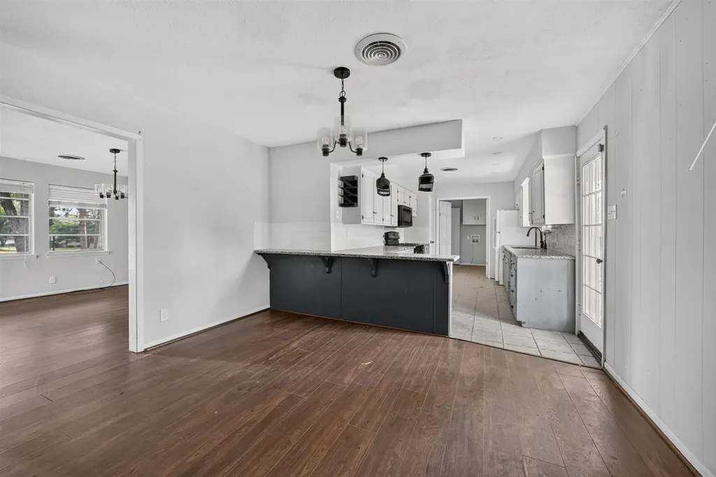 2403 Robin Circle Denton TX 76209