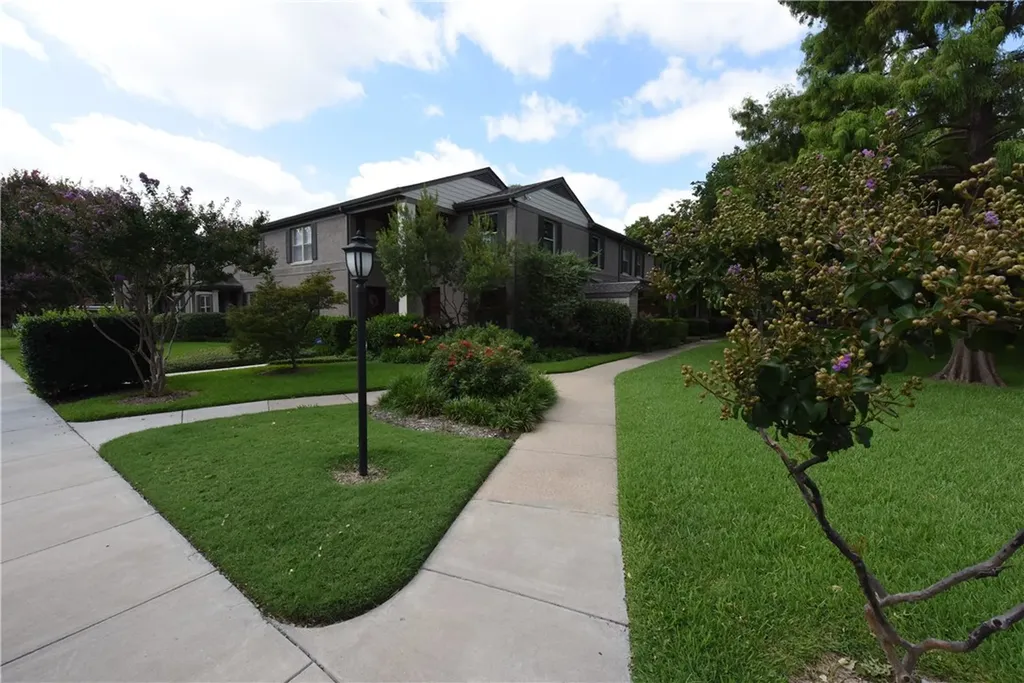 6357 Oriole Drive Dallas TX 75209