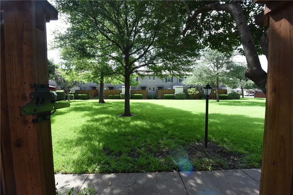 6357 Oriole Drive Dallas TX 75209