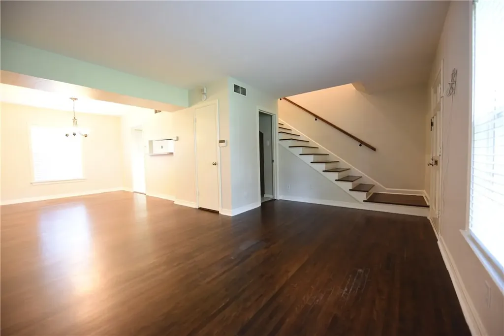 6357 Oriole Drive Dallas TX 75209
