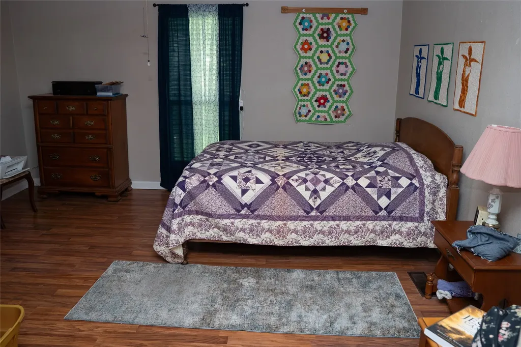 1016 E Franklin Street Hillsboro TX 76645