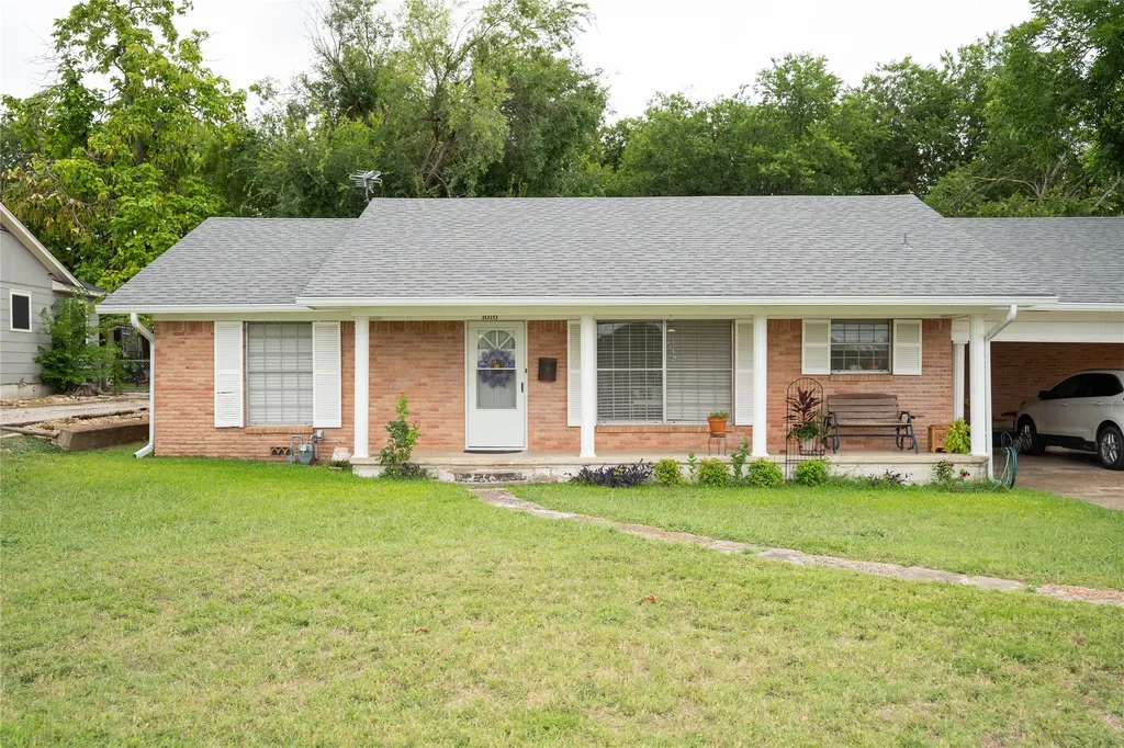 1016 E Franklin Street Hillsboro TX 76645