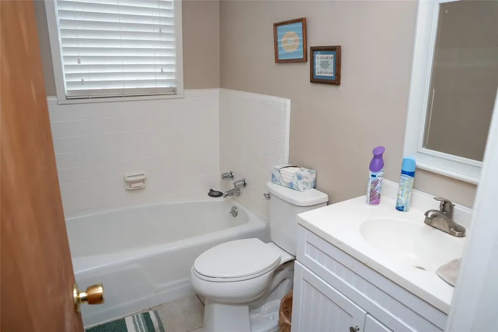 1016 E Franklin Street Hillsboro TX 76645
