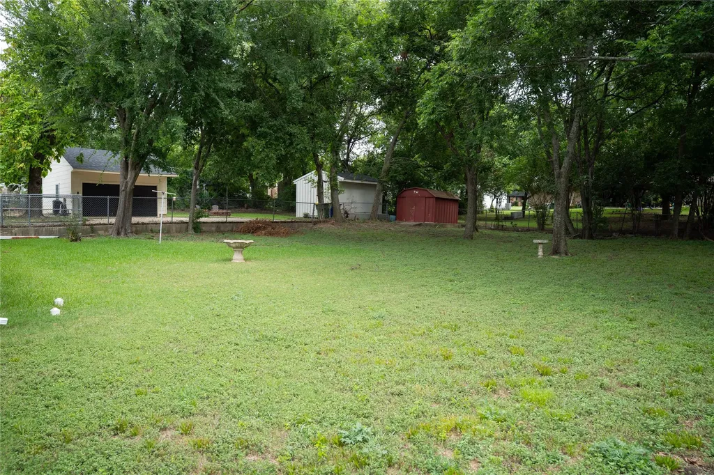 1016 E Franklin Street Hillsboro TX 76645