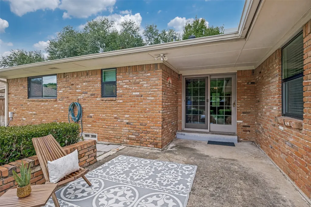 9615 Millridge Drive Dallas TX 75243