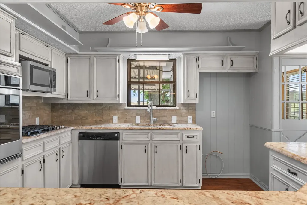 205 Murchison Street Farmersville TX 75442