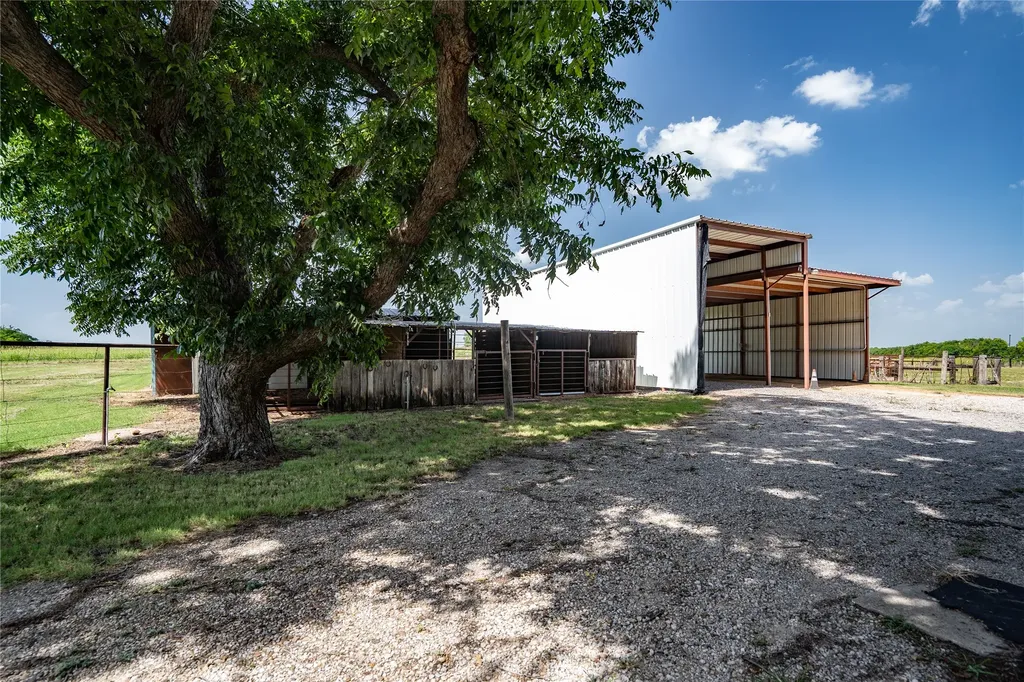 205 Murchison Street Farmersville TX 75442
