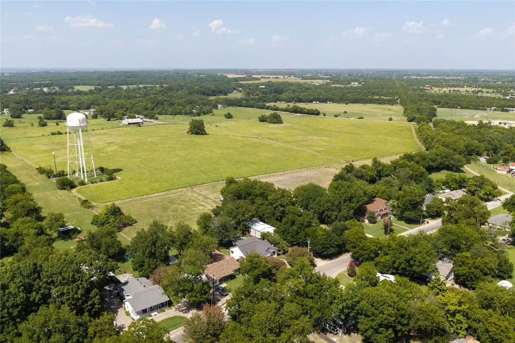 205 Murchison Street Farmersville TX 75442