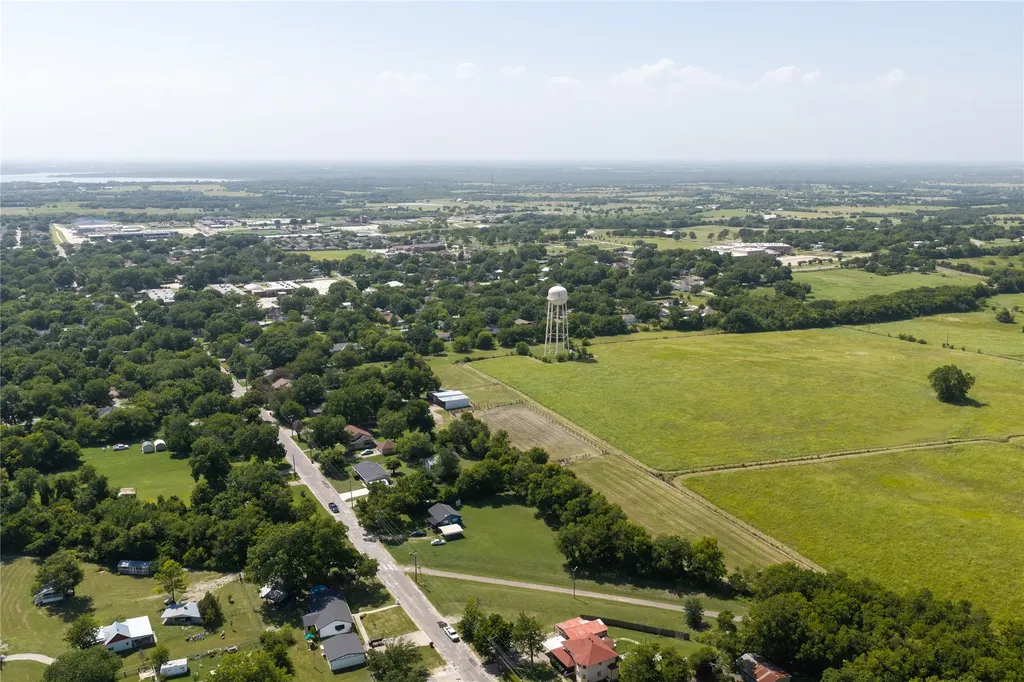 205 Murchison Street Farmersville TX 75442