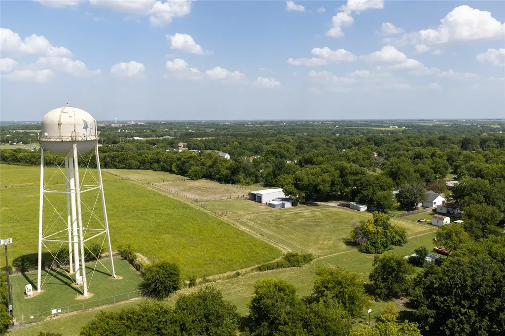205 Murchison Street Farmersville TX 75442