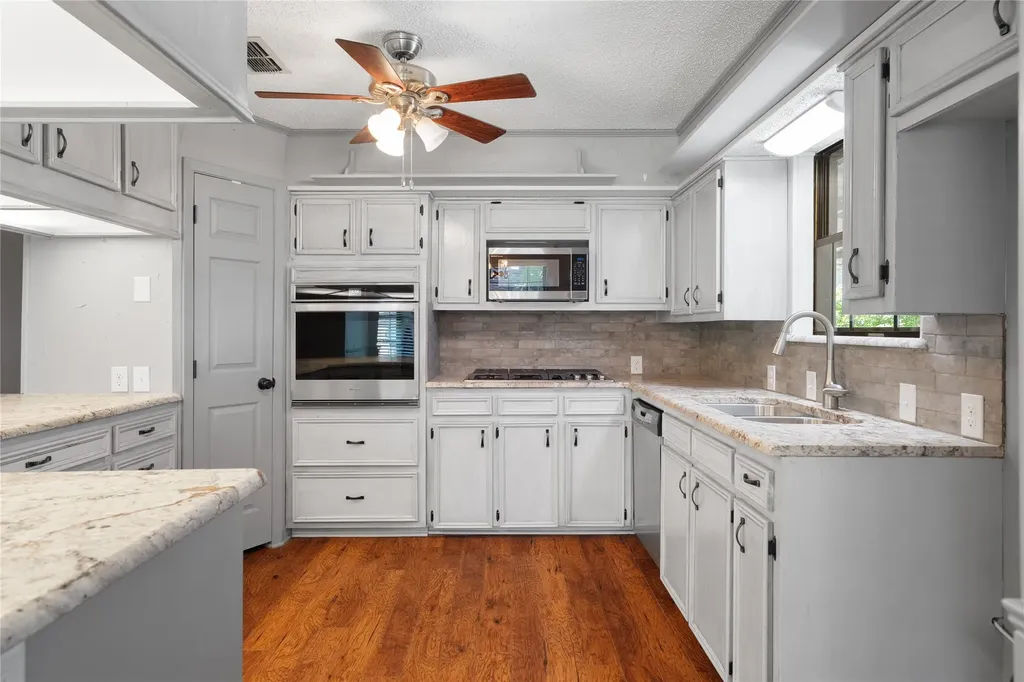 205 Murchison Street Farmersville TX 75442