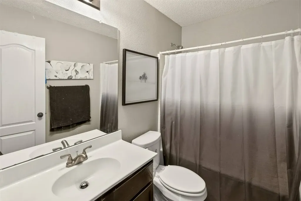 2272 Bresee Drive Carrollton TX 75010