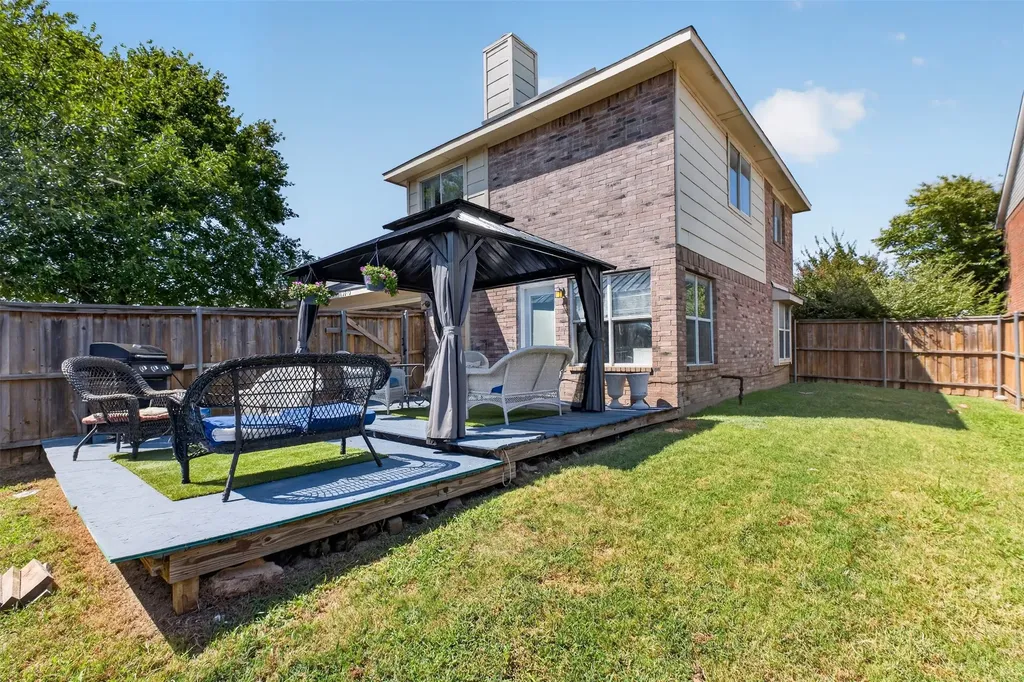 2272 Bresee Drive Carrollton TX 75010