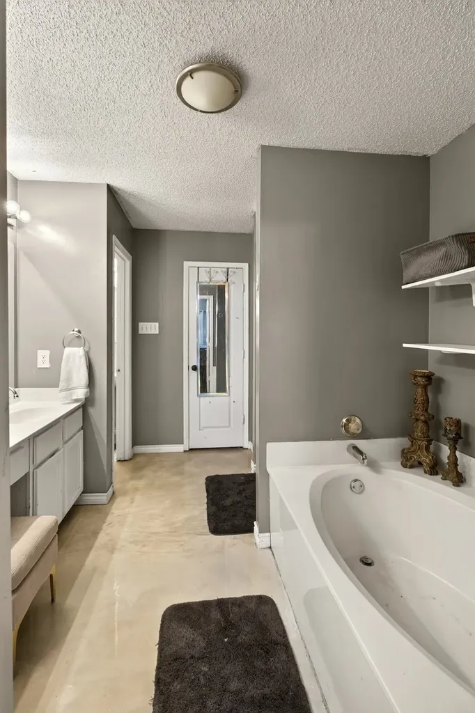 2272 Bresee Drive Carrollton TX 75010