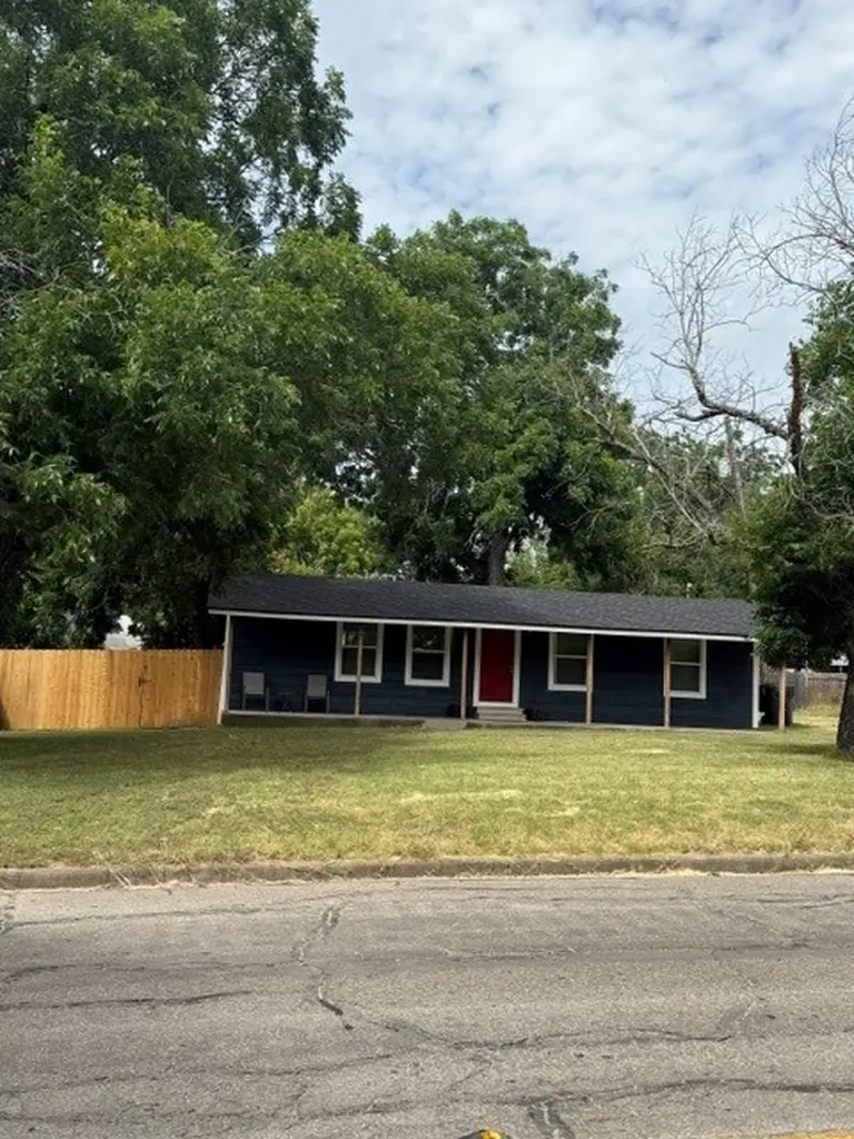 3004 N 15th A Street Waco TX 76708
