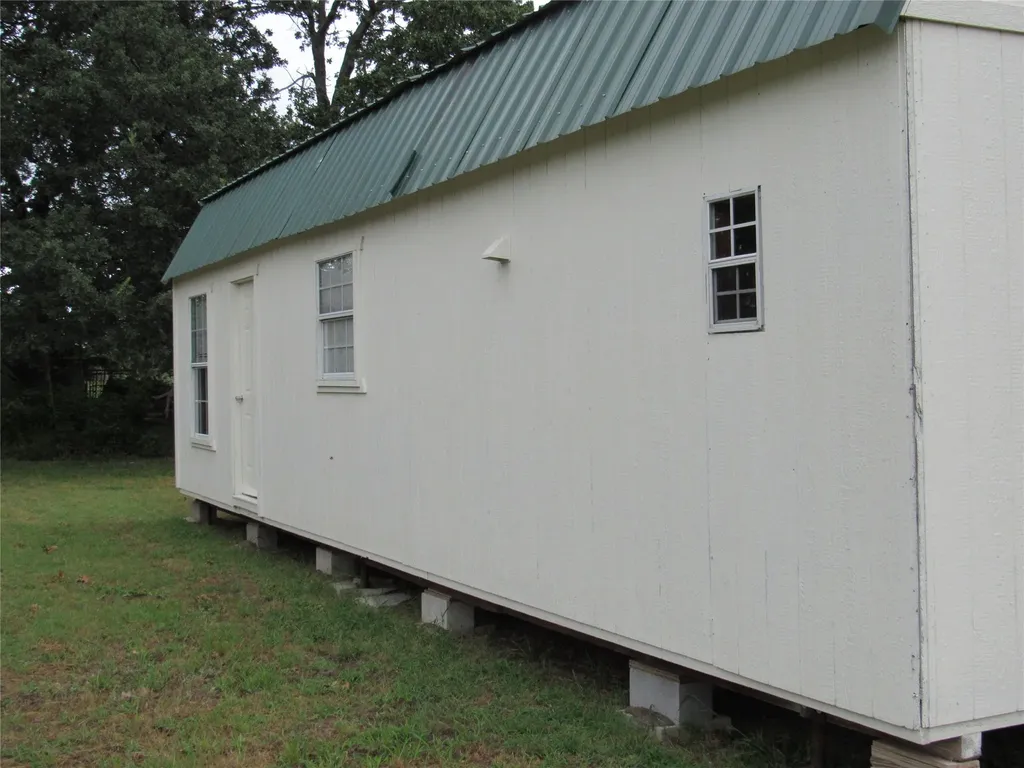 104,105,108,109 Poco Drive Bangs TX 76823