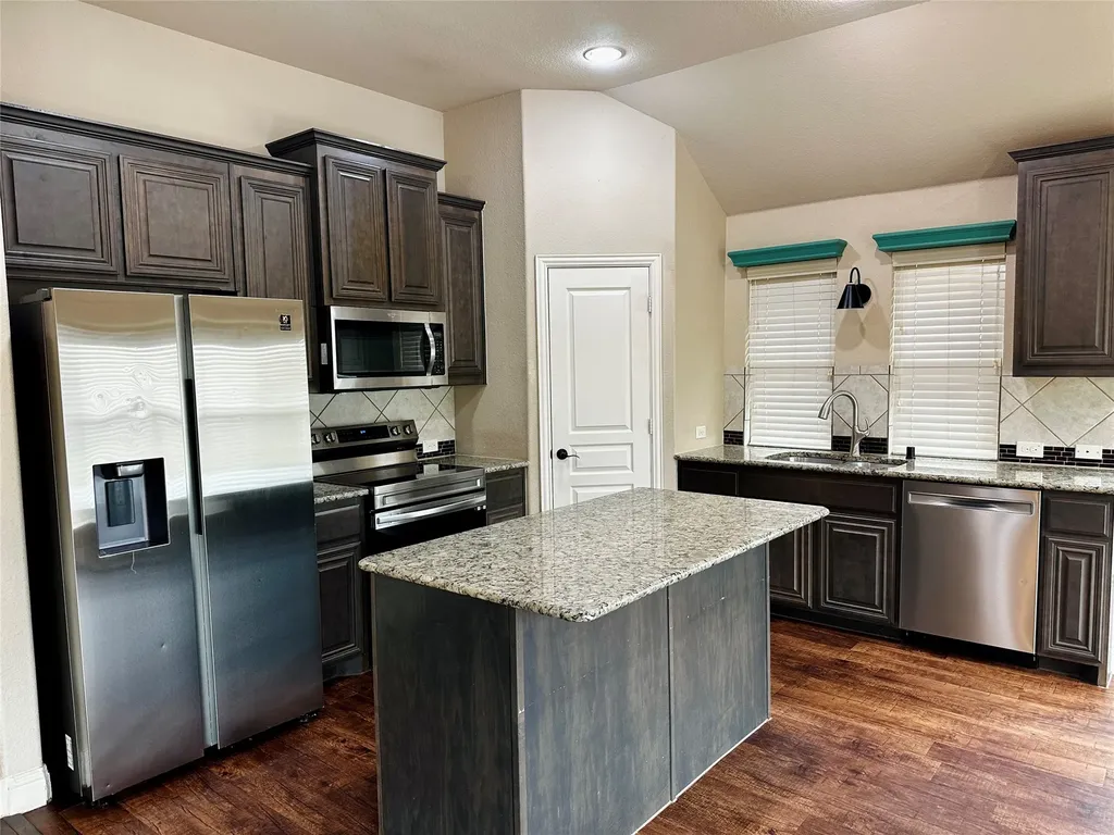 3011 Winecup Court Heartland TX 75126