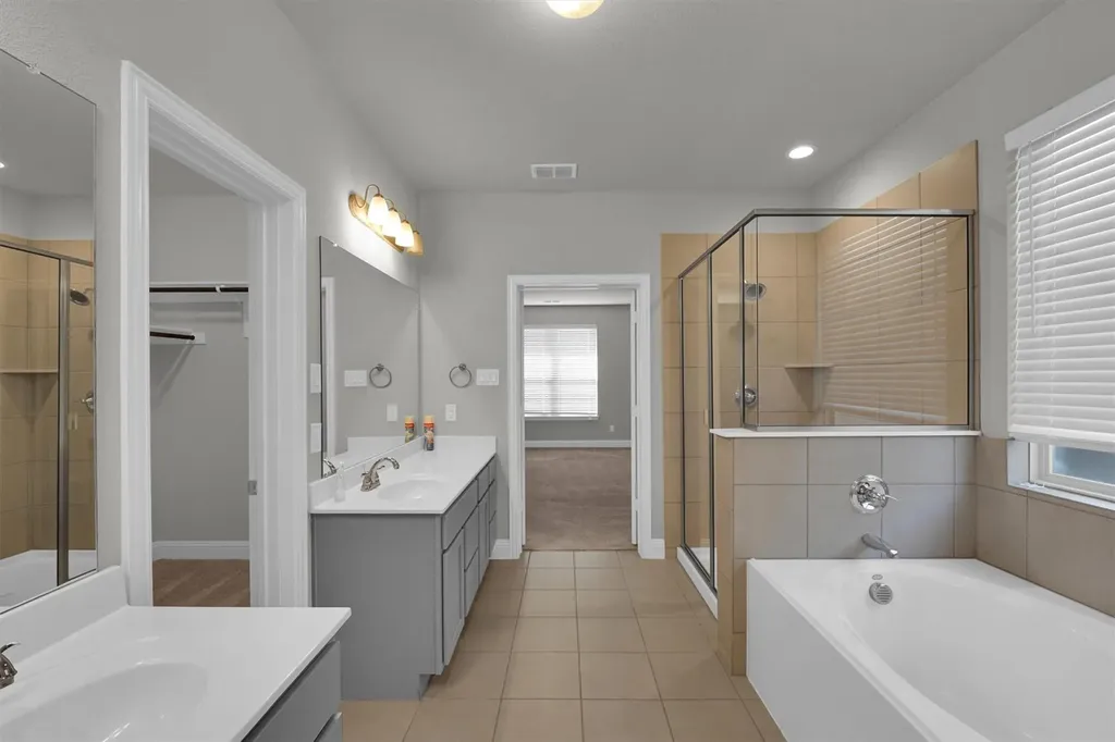 6401 Longhorn Herd Lane Fort Worth TX 76123