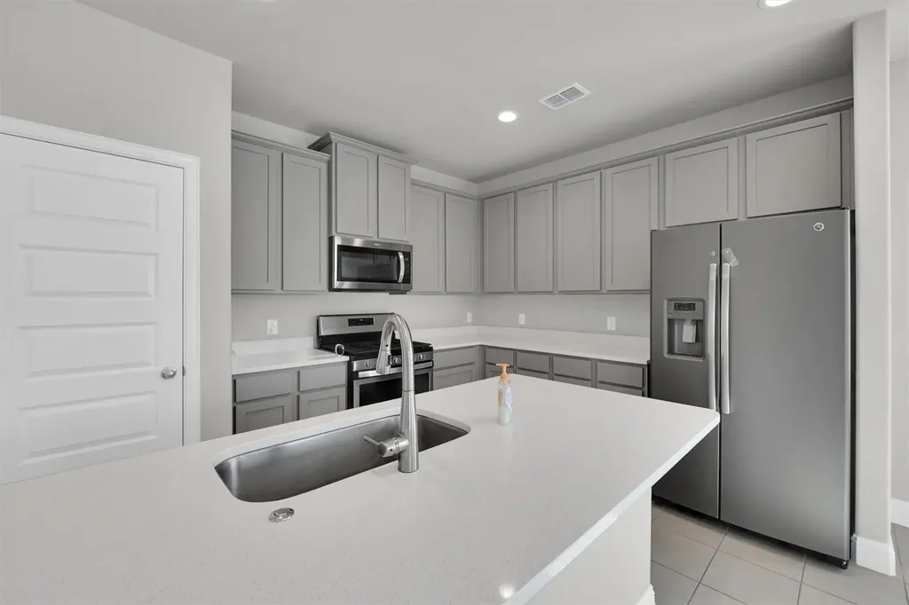 6401 Longhorn Herd Lane Fort Worth TX 76123