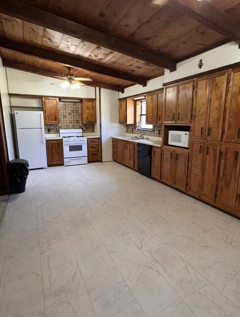 1391 County Road 232 Gustine TX 76455
