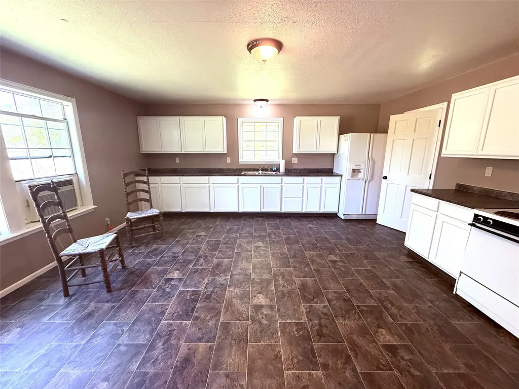 175 County Road NW 1010 Mount Vernon TX 75457