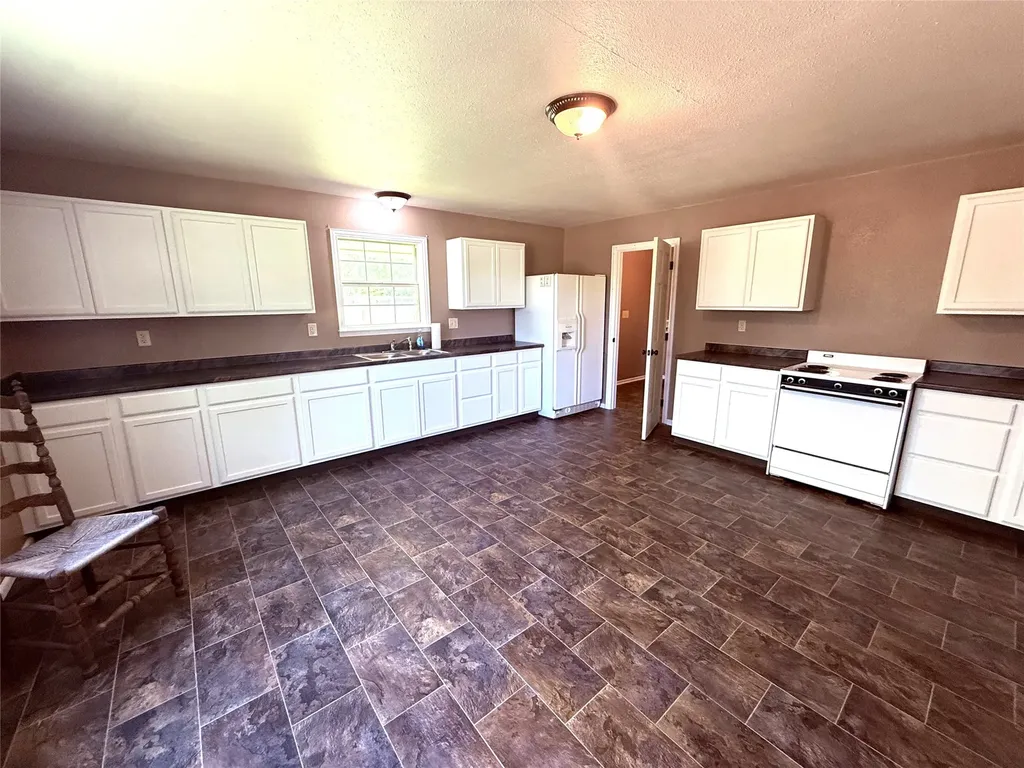 175 County Road NW 1010 Mount Vernon TX 75457