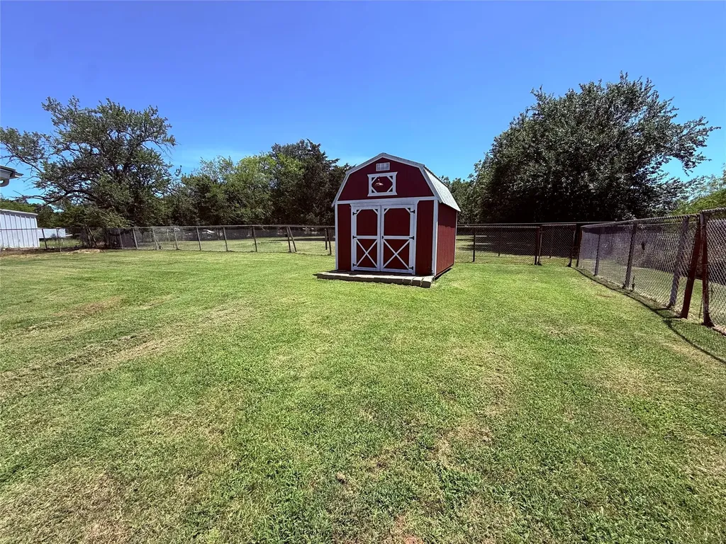 175 County Road NW 1010 Mount Vernon TX 75457