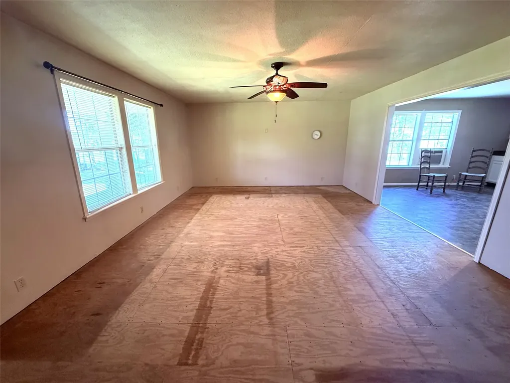 175 County Road NW 1010 Mount Vernon TX 75457