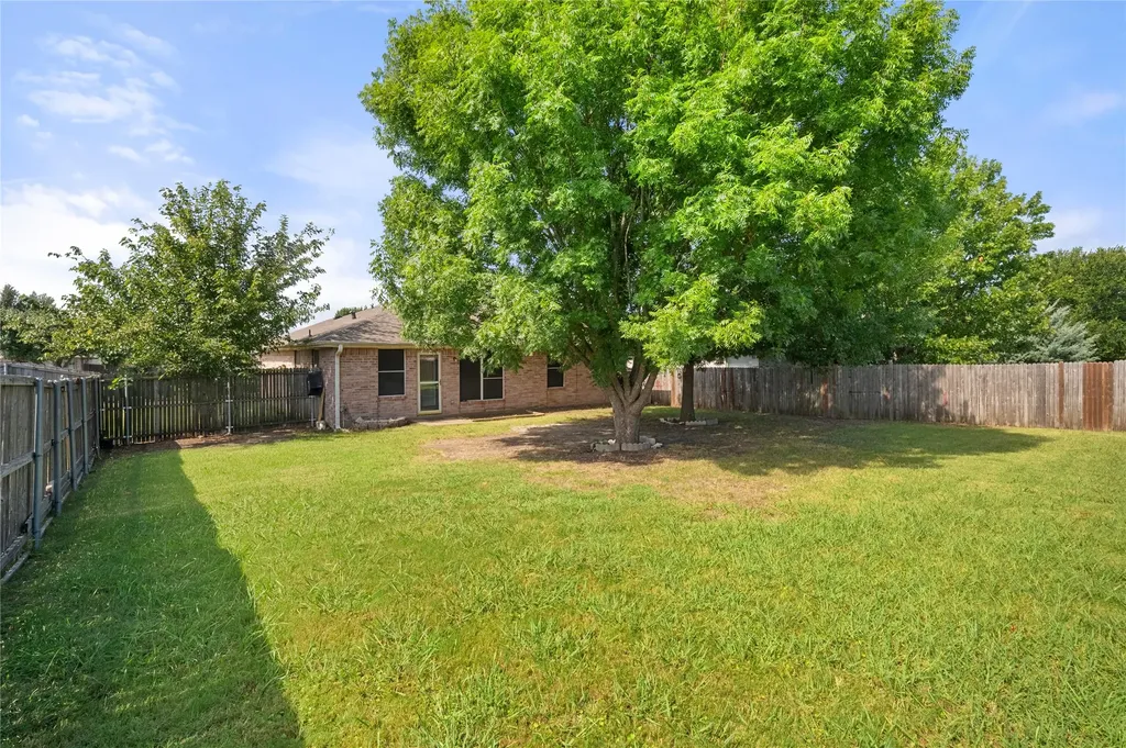 235 Lake Texoma Drive Wylie TX 75098
