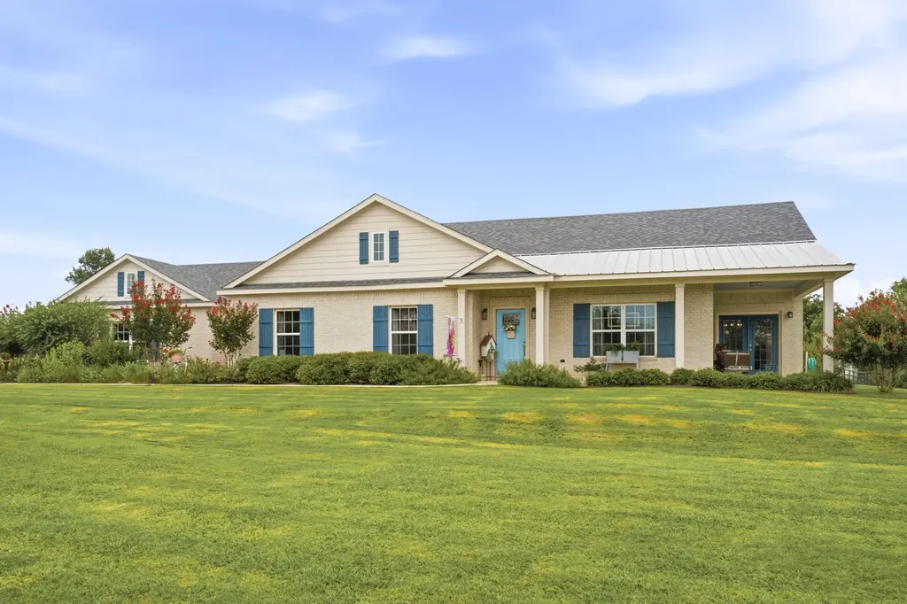 131 Whispering Winds Drive Gunter TX 75058