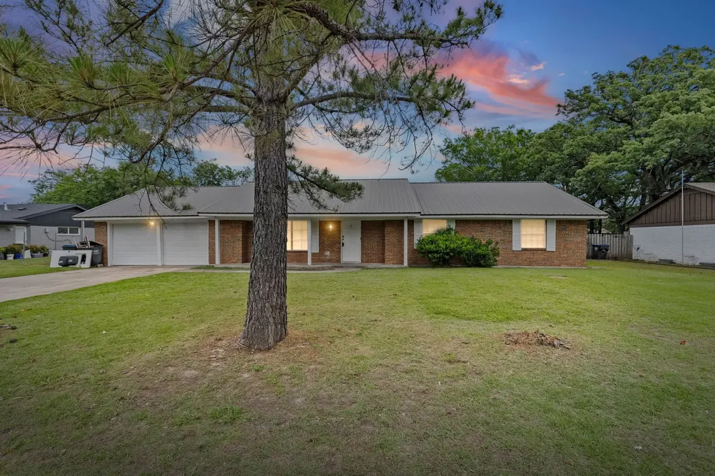 3 Timberside Drive Greenville TX 75402
