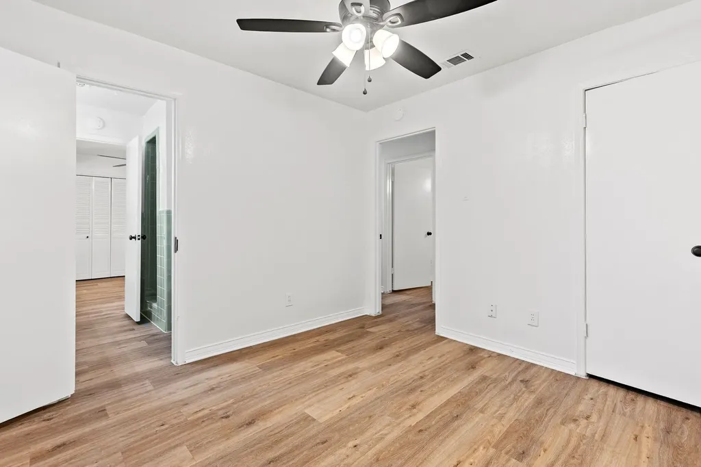 3 Timberside Drive Greenville TX 75402