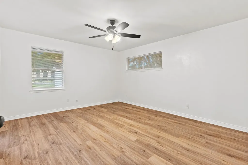 3 Timberside Drive Greenville TX 75402
