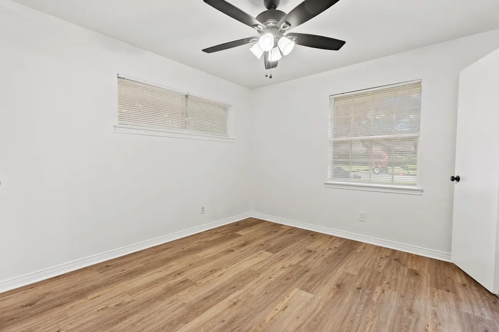 3 Timberside Drive Greenville TX 75402