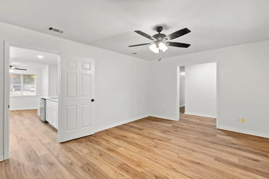 3 Timberside Drive Greenville TX 75402
