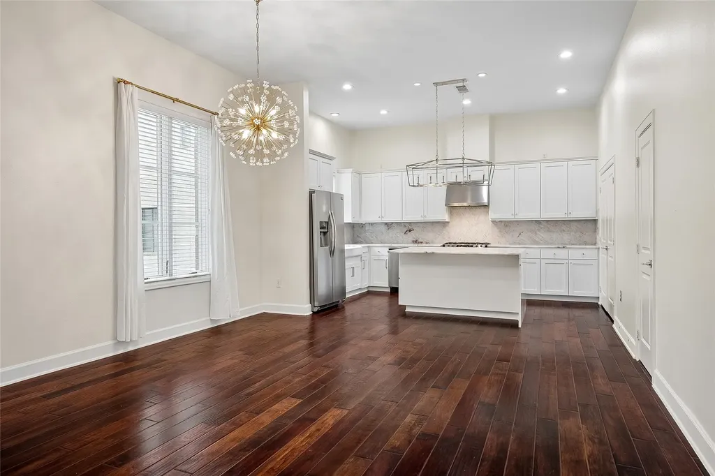 3210 Carlisle Street Dallas TX 75204