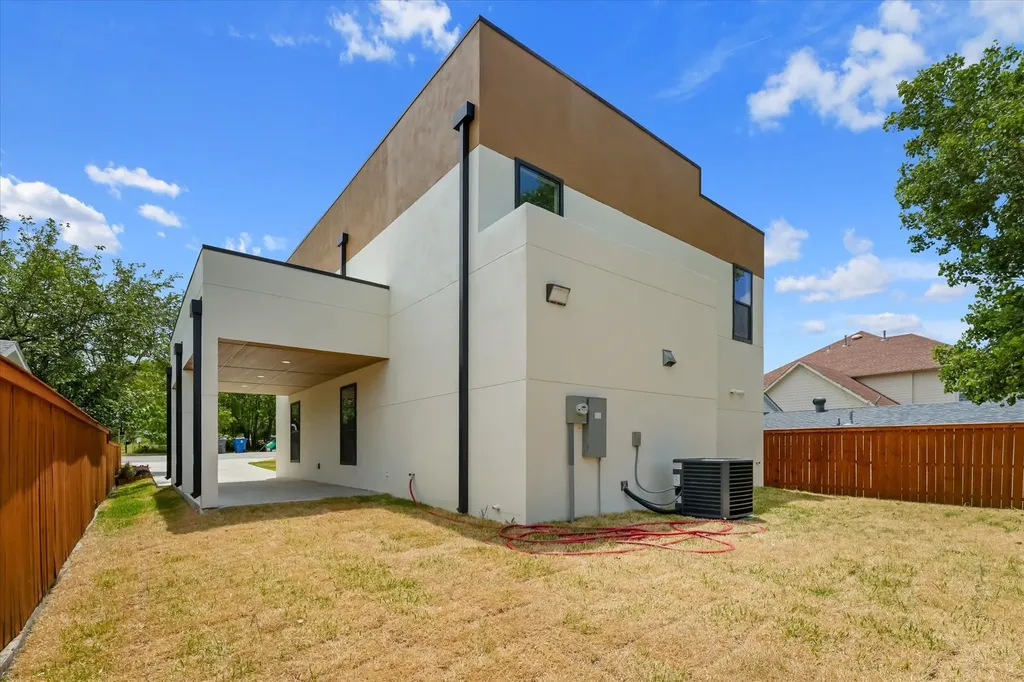6027 Verde Way Dallas TX 75211