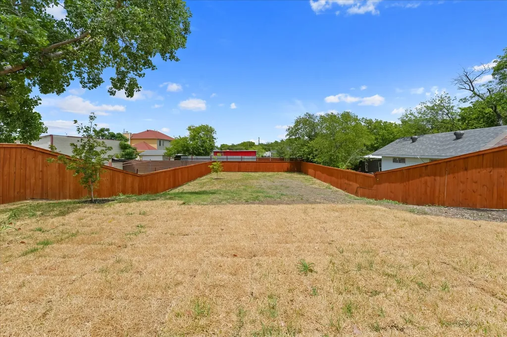6027 Verde Way Dallas TX 75211
