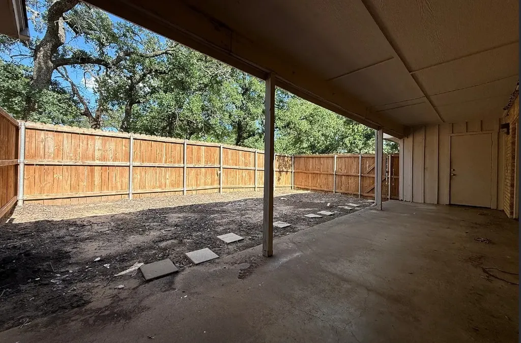 730 Londonderry Lane Denton TX 76205