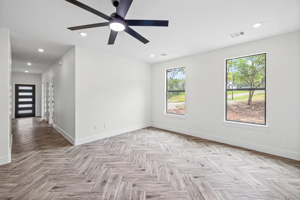 5108 Stoneridge Drive Granbury TX 76048