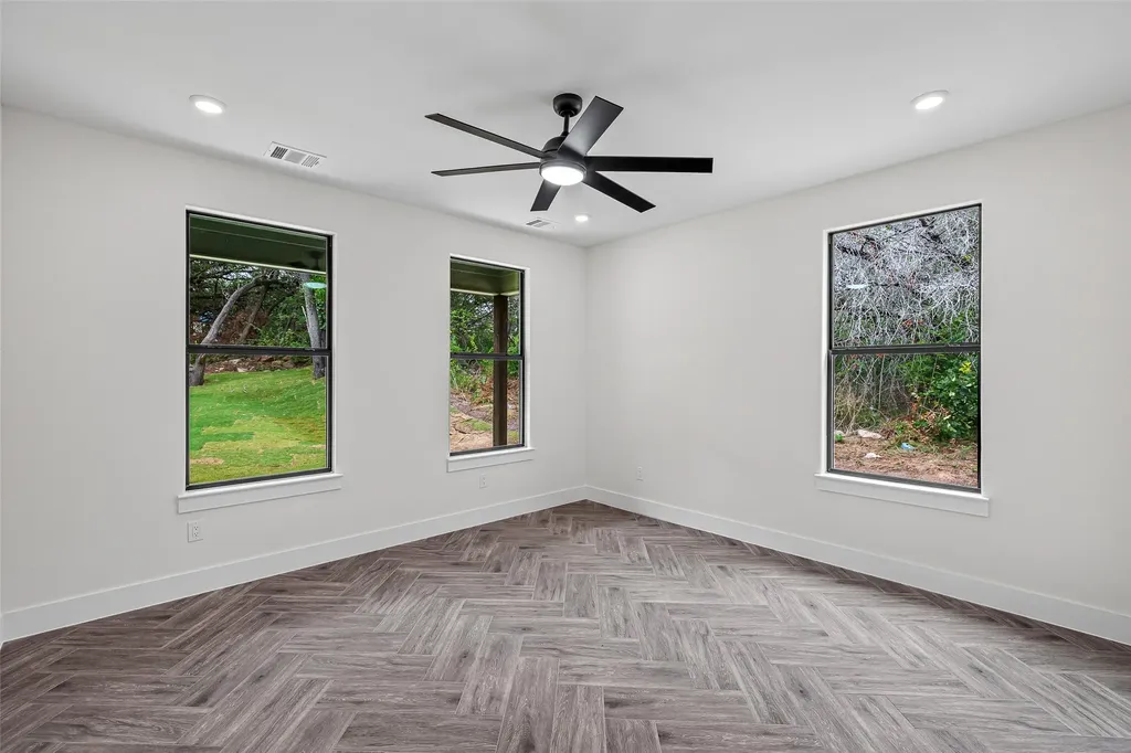 5108 Stoneridge Drive Granbury TX 76048